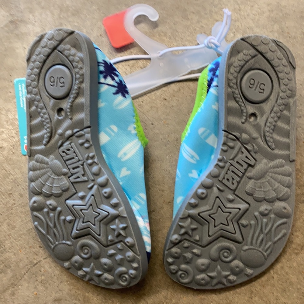Sun Smart Toddler Water Shoes - Size 5-6 - Picture 4 of 4